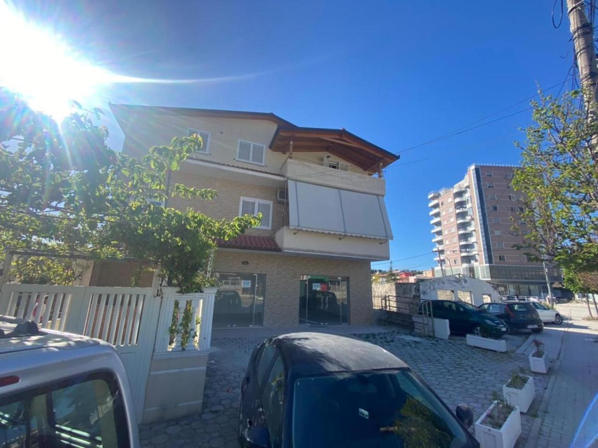 Trip-Stop Apartments Vlorë Εξωτερικό φωτογραφία